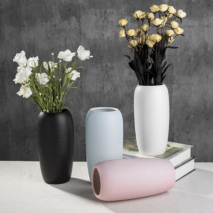 Bình cắm hoa trang trí bàn làm việc